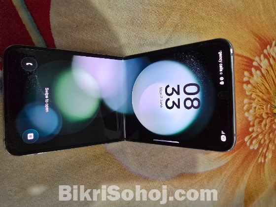Samsung Z Flip 5